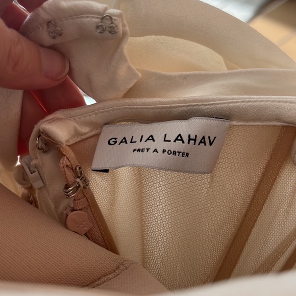 Galia Lahav | ELISE | IVORY SATIN WEDDING DRESS - Picture 5 of 16